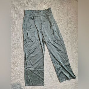 NWT Abercrombie & Fitch Women’s Satin Tailored Wide Leg Pant in Sage | Size 29